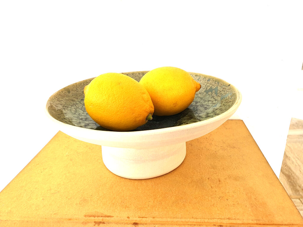 Stoneware fruit bowl with crystal glaze